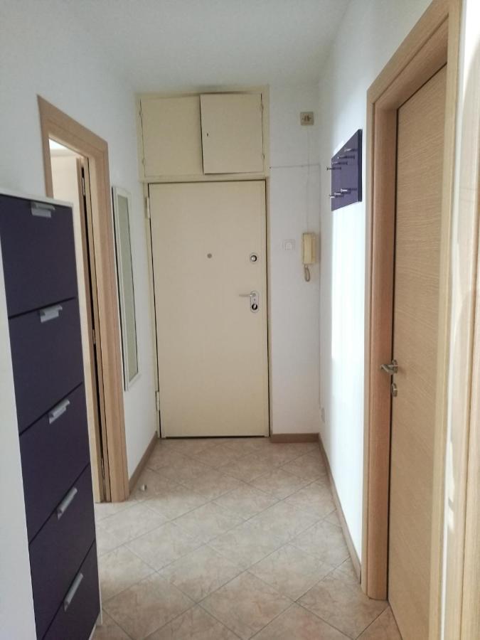 Nice And Cozy Two Single Bed Room Split Eksteriør bilde