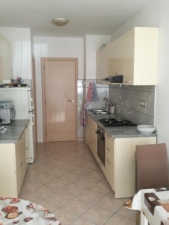Nice And Cozy Two Single Bed Room Split Eksteriør bilde