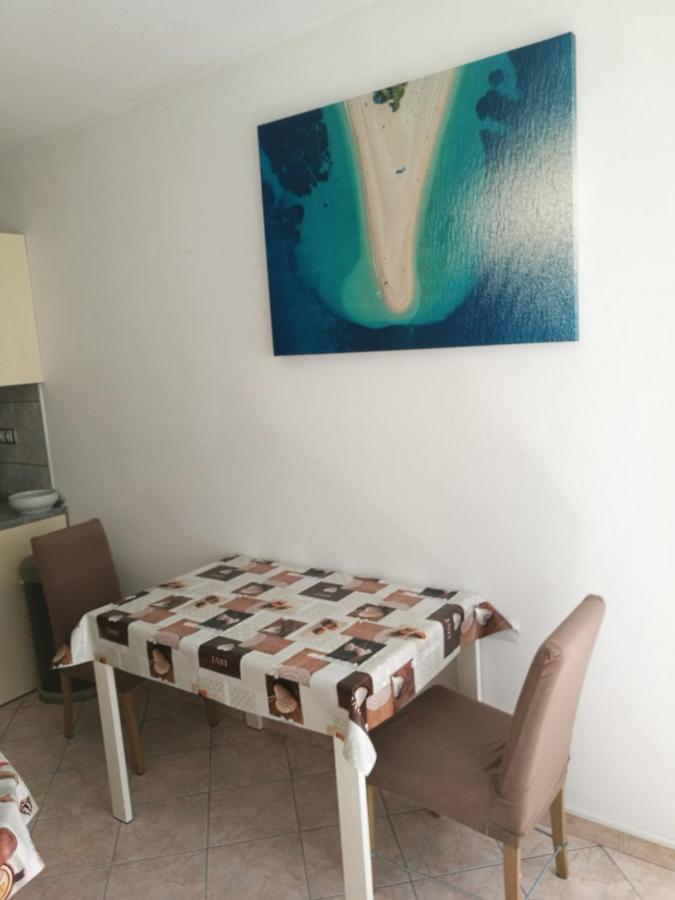 Nice And Cozy Two Single Bed Room Split Eksteriør bilde